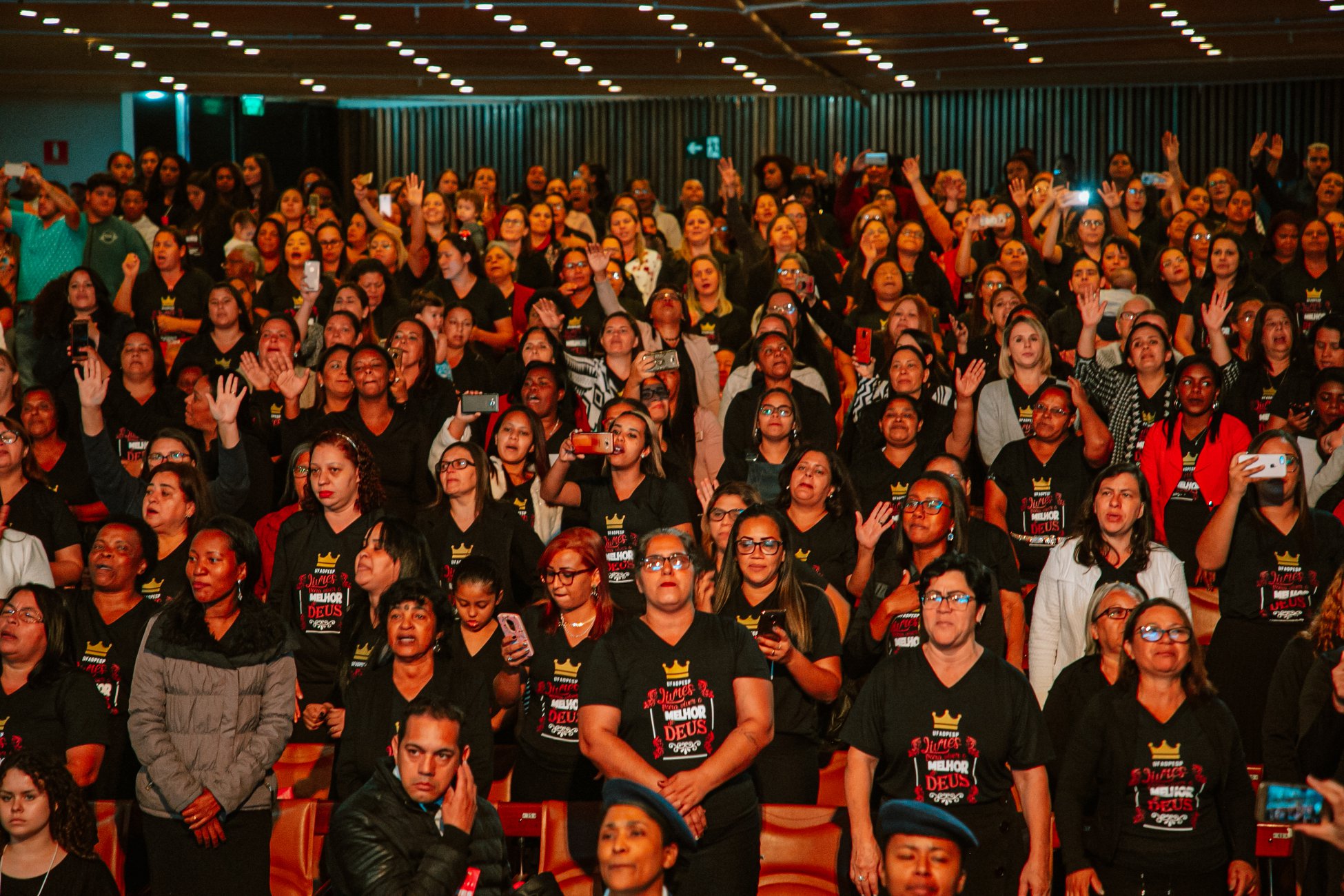 Momento de comunhão da UFADPESP