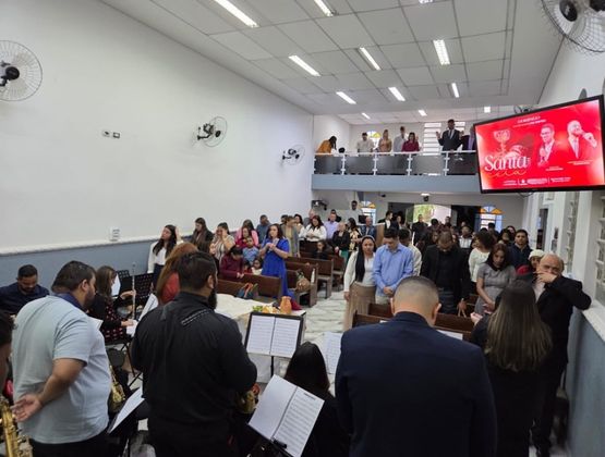 Celebração da Santa Ceia na Vila Menck